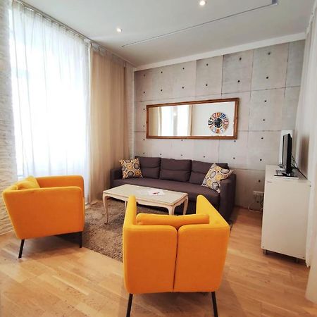 Bright Apartment Mariahilf Wien Exteriör bild
