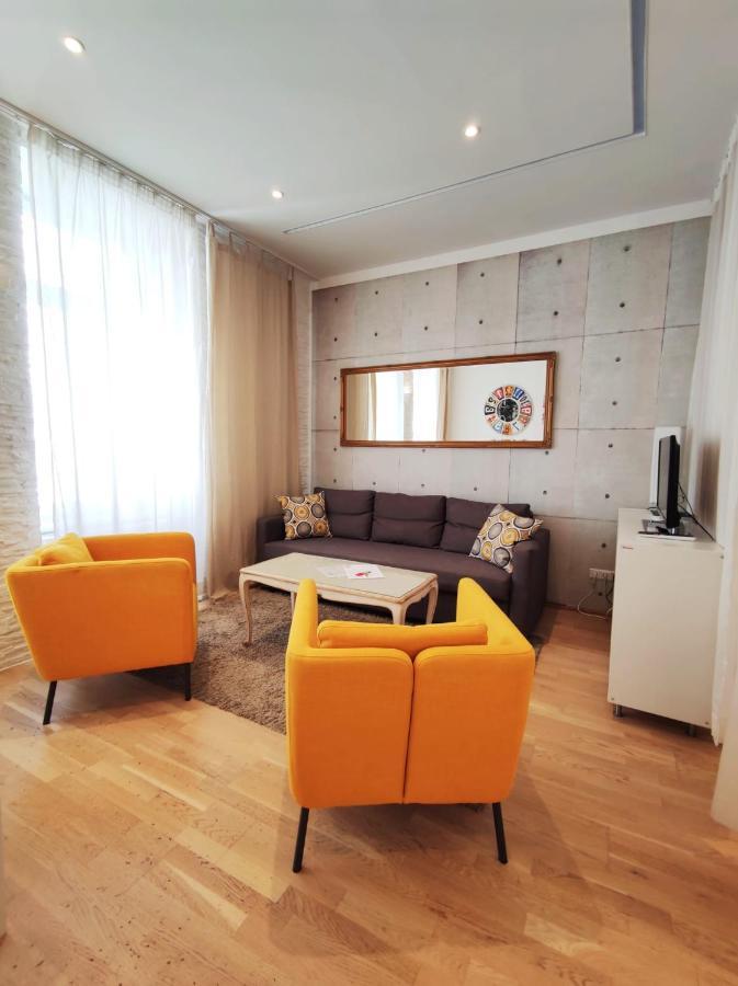 Bright Apartment Mariahilf Wien Exteriör bild
